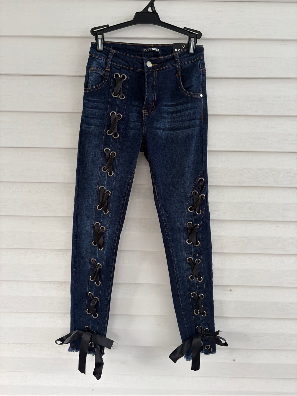 NWT Fashion Nova Lace Up Ribbon Skinny Jeans Dark Wash Y2K Going Out Statement